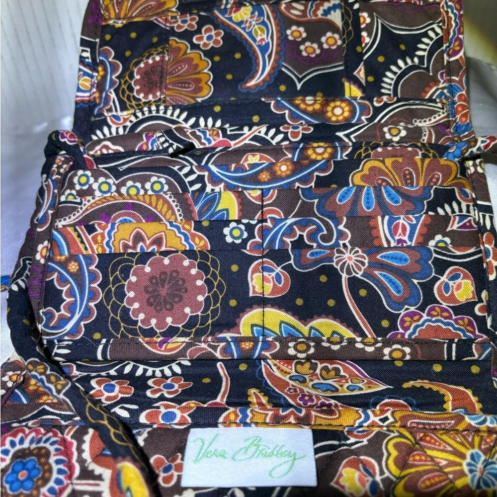 Vera Bradley crossbody Tri fold wallet purse. ID slot card storage Velcr…